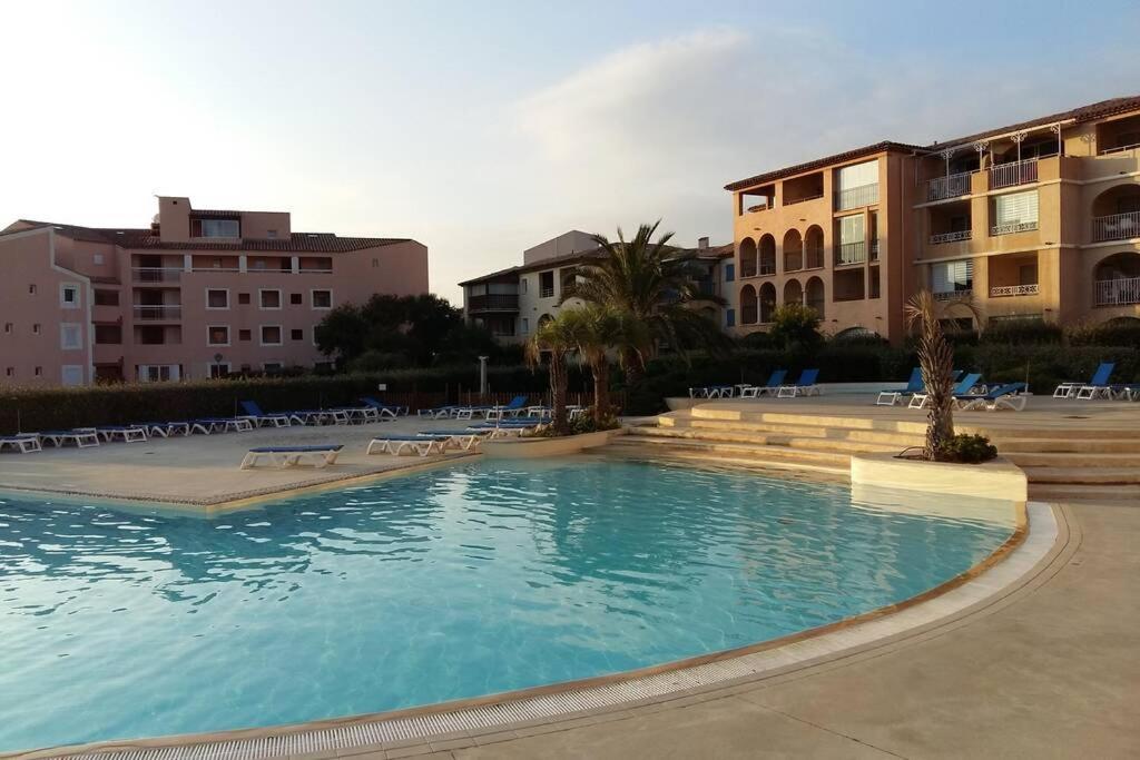 Magnifique Rez De Jardin & Piscine & Bord De Mer Apartment Six-Fours-les-Plages Bagian luar foto